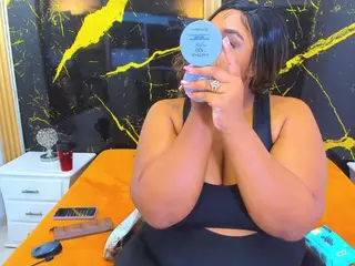 HannyMansonh's Live Sex Cam Show