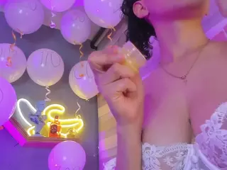 Marcelinee50's Live Sex Cam Show