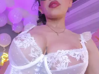Marcelinee50's Live Sex Cam Show