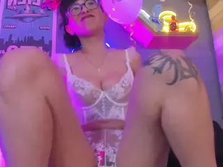 Marcelinee50's Live Sex Cam Show