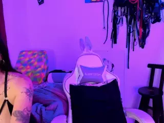 DUNGEONGIRLS1's Live Sex Cam Show