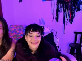 DUNGEONGIRLS1's Live Sex Cam Show