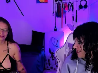 DUNGEONGIRLS1's Live Sex Cam Show
