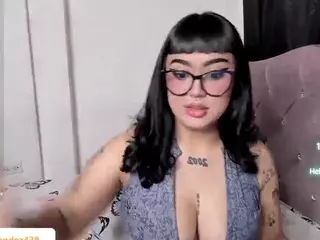 julieta-fernandez's Live Sex Cam Show