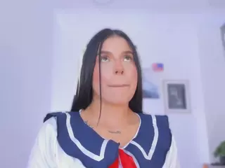 E M E L I E - 89's Live Sex Cam Show