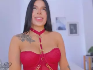 E M E L I E - 89's Live Sex Cam Show
