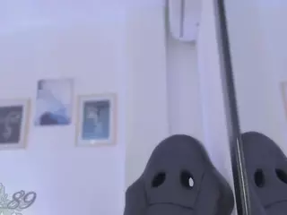 E M E L I E - 89's Live Sex Cam Show