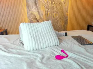 Martina-Mayers's Live Sex Cam Show