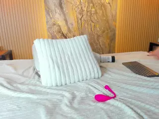 Martina-Mayers's Live Sex Cam Show