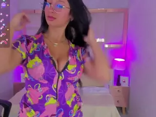 T H I F F Y's Live Sex Cam Show