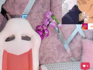 Mikuru28's Live Sex Cam Show