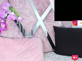 Mikuru28's Live Sex Cam Show