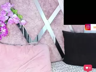 Mikuru28's Live Sex Cam Show