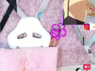 Mikuru28's Live Sex Cam Show
