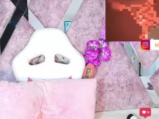 Mikuru28's Live Sex Cam Show