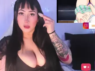 Mikuru28's Live Sex Cam Show