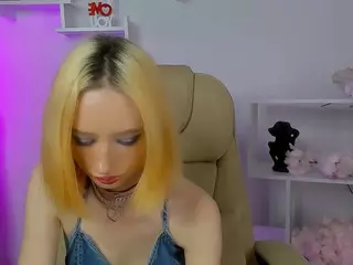 KatiaKim's Live Sex Cam Show