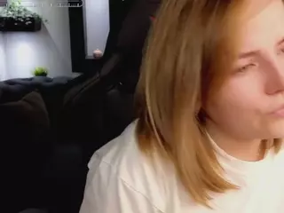 MiraMermayd's Live Sex Cam Show