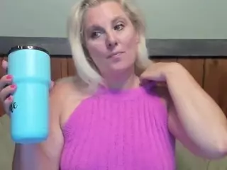 lisalovexxx's Live Sex Cam Show