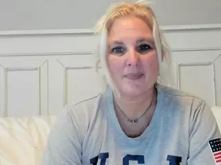 lisalovexxx's Live Sex Cam Show