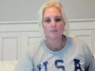 lisalovexxx's Live Sex Cam Show