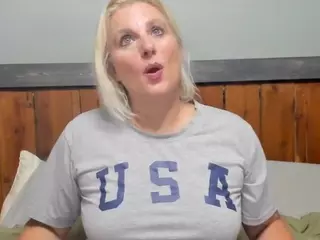 lisalovexxx's Live Sex Cam Show
