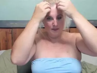 lisalovexxx's Live Sex Cam Show