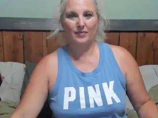 lisalovexxx's Live Sex Cam Show