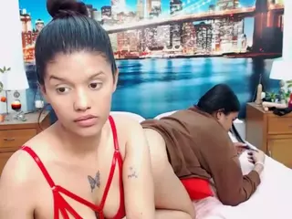 MishellFolk's Live Sex Cam Show