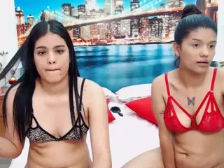 MishellFolk's Live Sex Cam Show