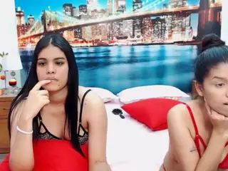 MishellFolk's Live Sex Cam Show