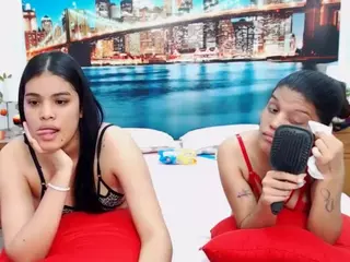 MishellFolk's Live Sex Cam Show