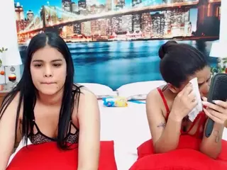 MishellFolk's Live Sex Cam Show