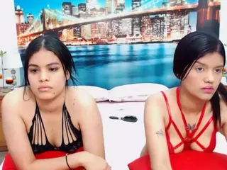 MishellFolk's Live Sex Cam Show