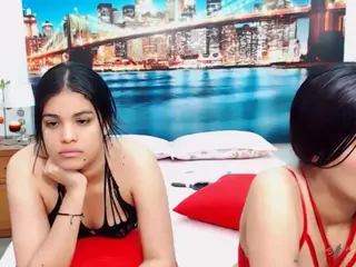 MishellFolk's Live Sex Cam Show