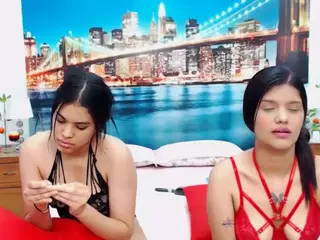 MishellFolk's Live Sex Cam Show