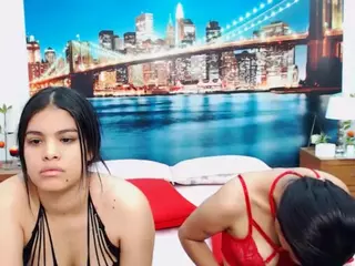 MishellFolk's Live Sex Cam Show