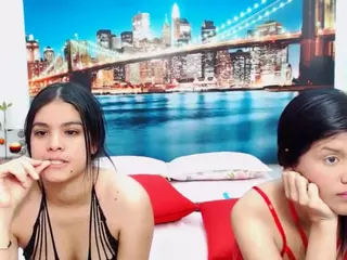 MishellFolk's Live Sex Cam Show