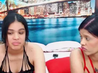 MishellFolk's Live Sex Cam Show