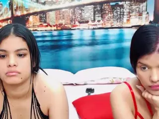 MishellFolk's Live Sex Cam Show