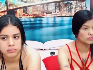 MishellFolk's Live Sex Cam Show