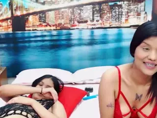 MishellFolk's Live Sex Cam Show