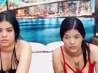 MishellFolk's Live Sex Cam Show