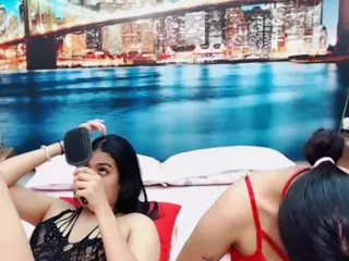 MishellFolk's Live Sex Cam Show