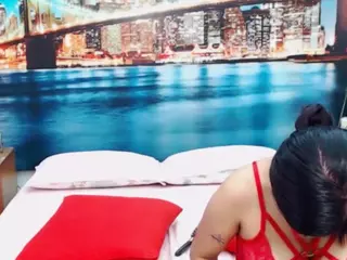 MishellFolk's Live Sex Cam Show