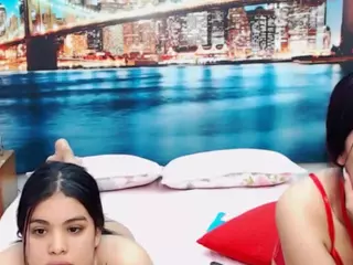 MishellFolk's Live Sex Cam Show