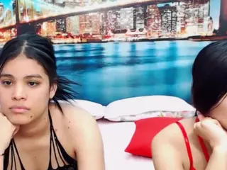 MishellFolk's Live Sex Cam Show