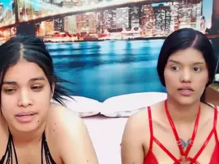 MishellFolk's Live Sex Cam Show