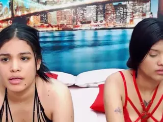 MishellFolk's Live Sex Cam Show