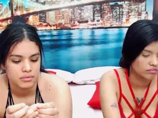 MishellFolk's Live Sex Cam Show